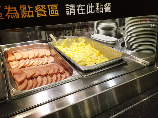 （FoOd桃園)♥〔IKEA宜家家居餐廳〕一個銅板價，高CP值的異國早餐