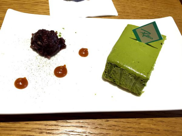 更名麻茶元MatchaMoto（無法抵抗的濃郁香檸起司蛋糕,一口接一口停不下來一抹綠