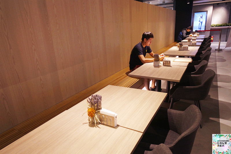 桃園火車站【Moi cafe桃園統領店】放鬆氛圍,美味輕食早午餐,義大利麵燉飯