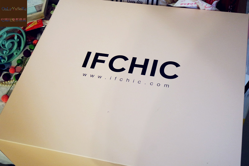 【IFCHIC精品網站】背了才知道輕盈的FENDI芬迪包,精品包,服裝都好美
