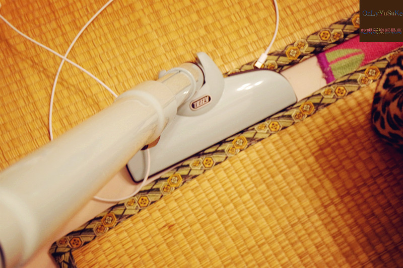 (日用品)【日本Toffy 2 in 1手持式吸塵器】小家庭必備的極可愛家電,好裝好用收納也方便的吸塵器