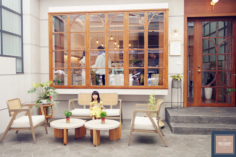 住宅型態咖啡廳,超美的網美咖啡廳,像這樣的裝潢模式在都市很難看得見
