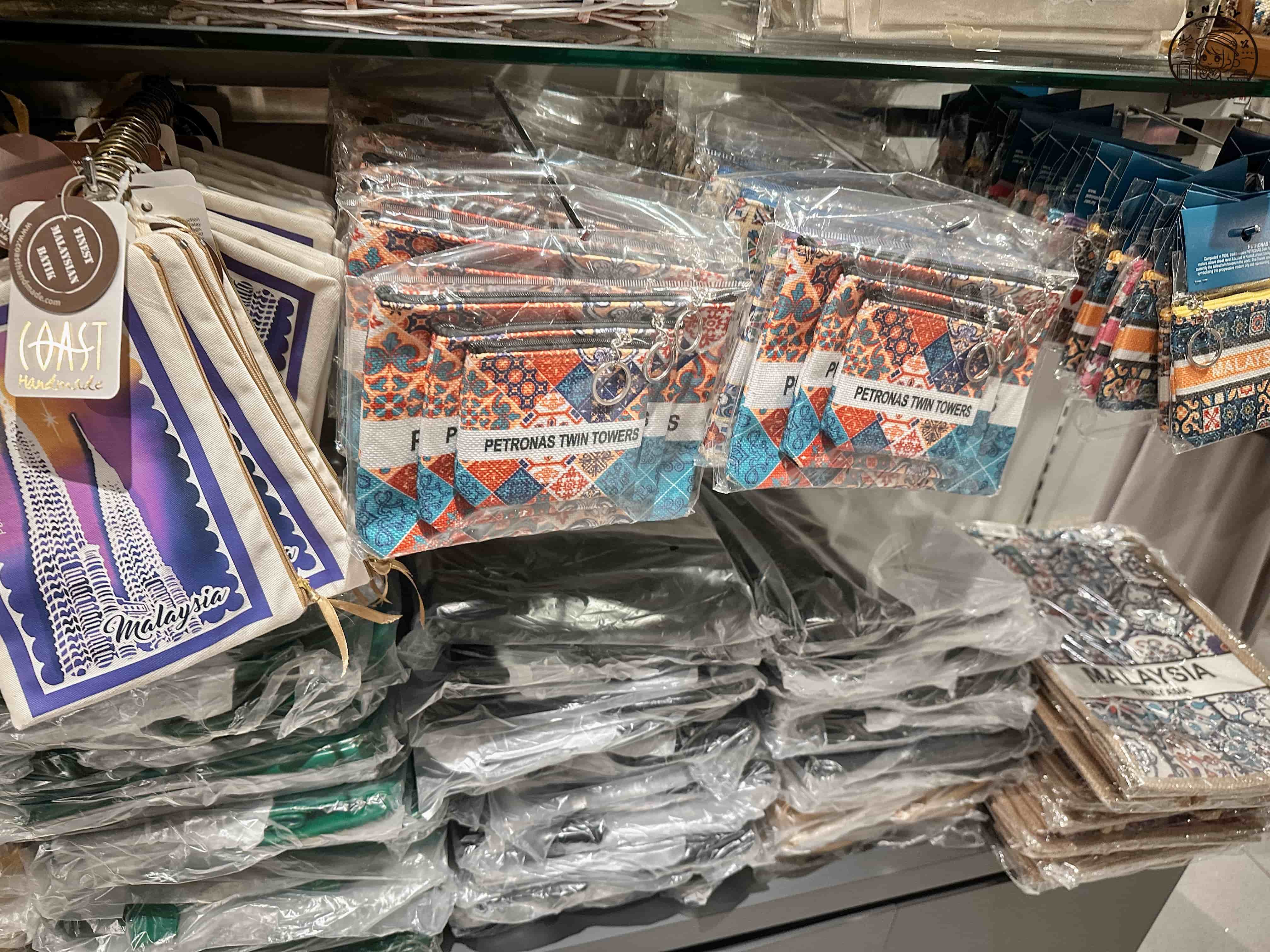 雙峰塔紀念品店